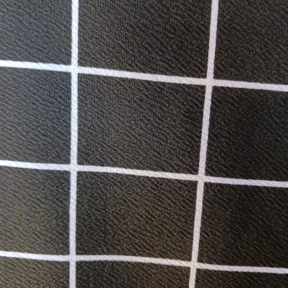 SHEIN CURVE MINI Dress Size 2XL Black/White Plaid Grid Pattern - Picture 2 of 5